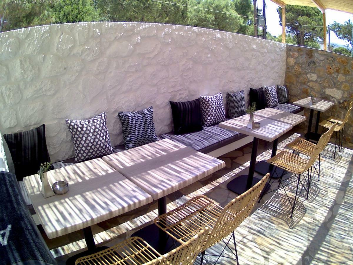 Aellia Hotel&Suites Leros Lakkíon Exterior foto